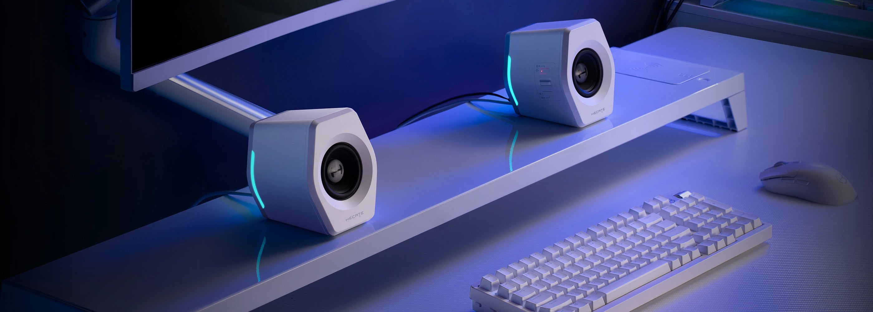 G2000_Product_Studio_PC_2